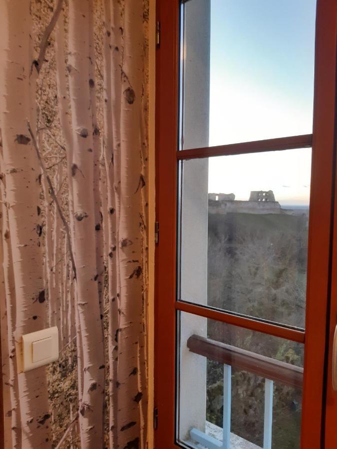 Chambres D'Hotes Sur La Courtine De Coucy Экстерьер фото