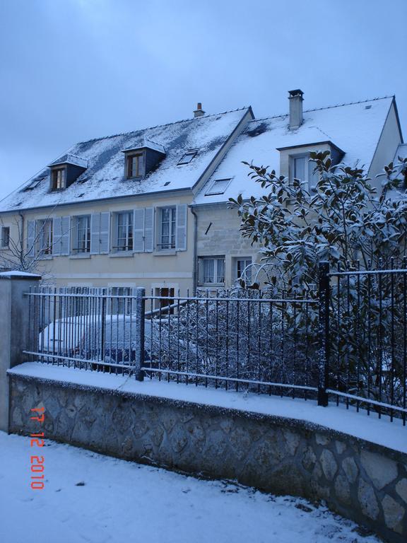 Chambres D'Hotes Sur La Courtine De Coucy Экстерьер фото