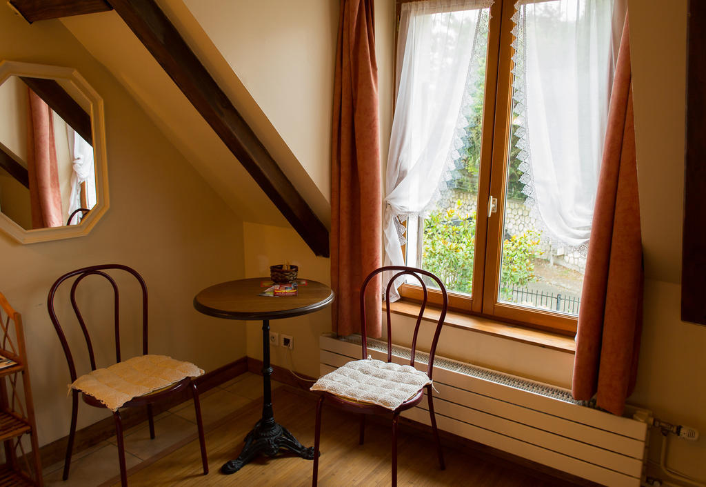 Chambres D'Hotes Sur La Courtine De Coucy Номер фото