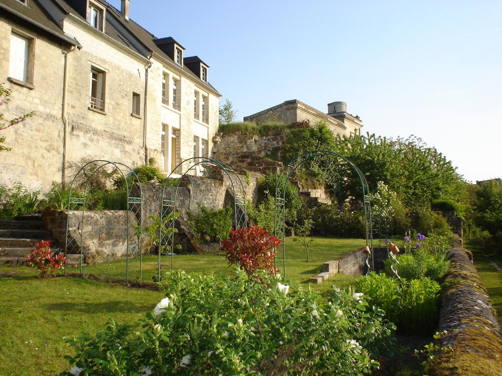 Chambres D'Hotes Sur La Courtine De Coucy Экстерьер фото